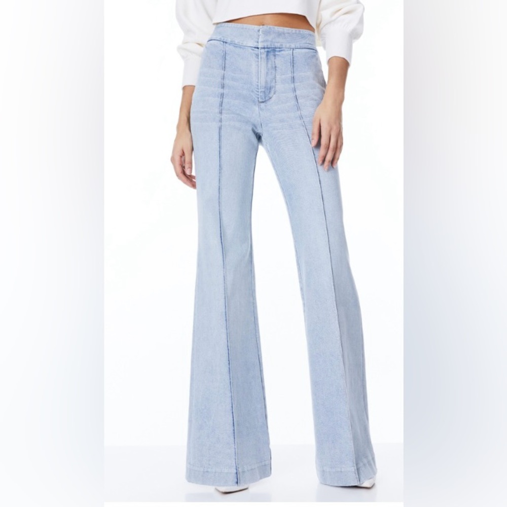 Alice + Olivia Dylan High Waisted wide leg jean size 31
